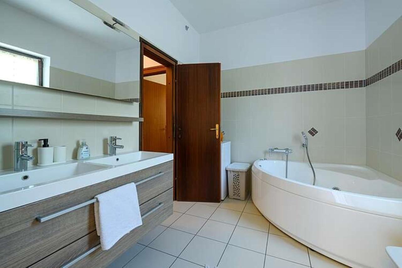 דירות Barban House Fran מראה חיצוני תמונה